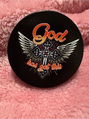Black Round phone popsocket - "God Has Got This" Winged Cross